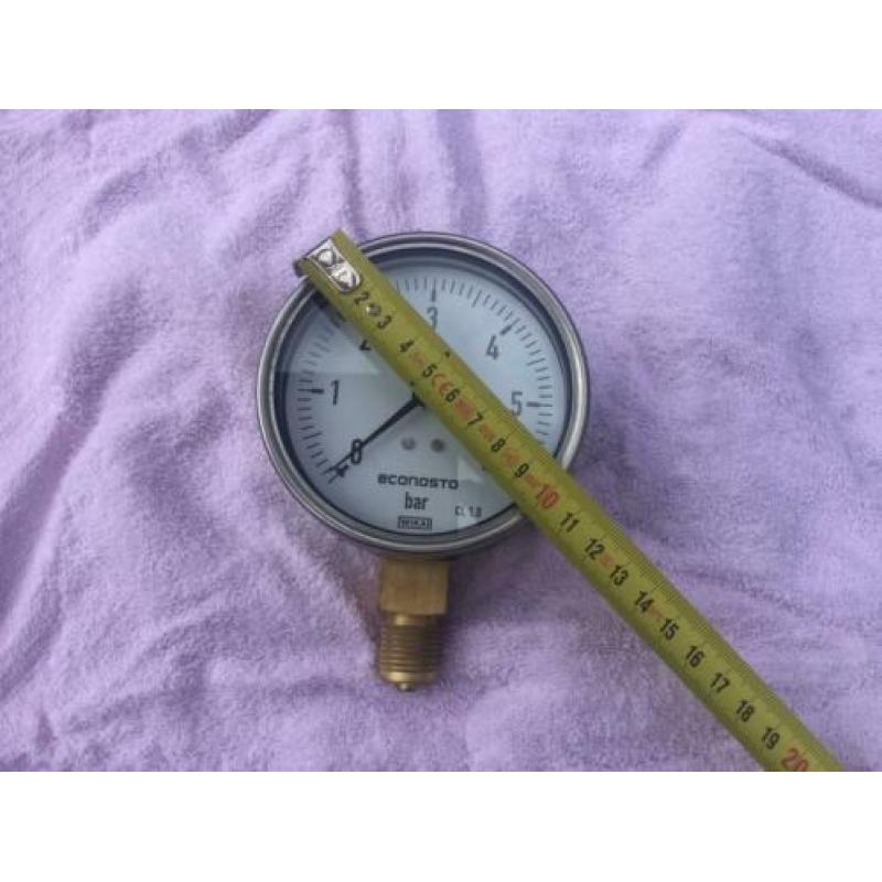 Econosto manometers 0-6 of 0-10 bar.