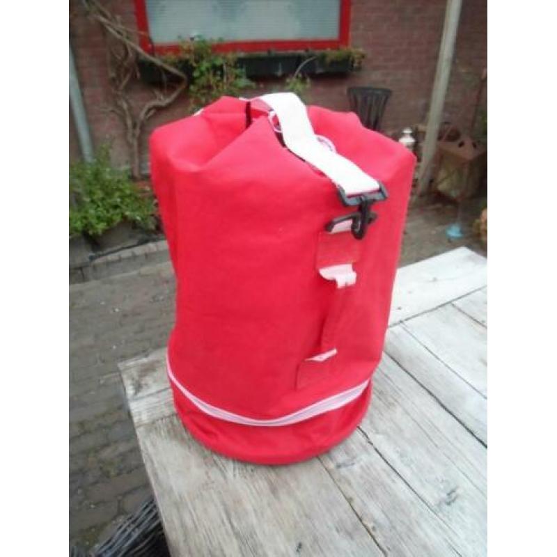 Zwem of badtas. kleur rood.