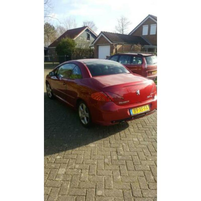 Peugeot 307 2.0 16V CC 130KW 2007 Rood