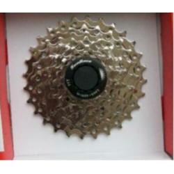 7 speeds sunrace casette 12-24 tanden,past op shimano, ook 1