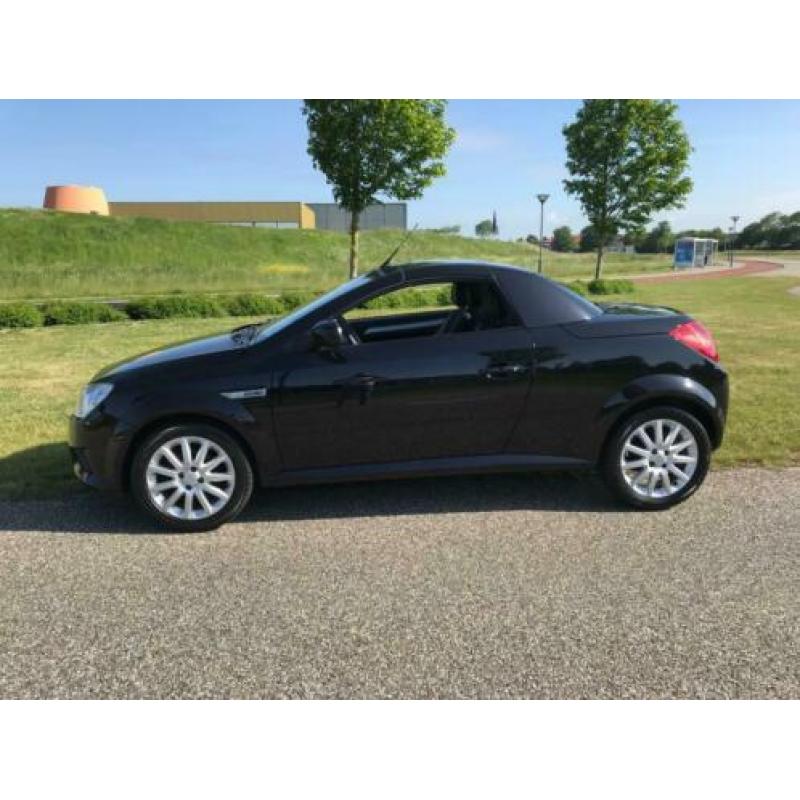 Opel Tigra TwinTop 1.4-16V Linea Nera