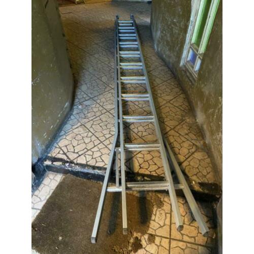 Te koop dirksladder 2x11 bijna nieuw