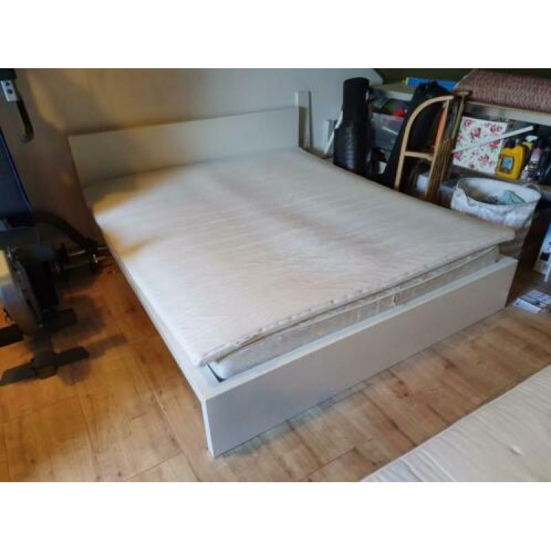IKEA dekmatrassen (twee types, zie tekst)
