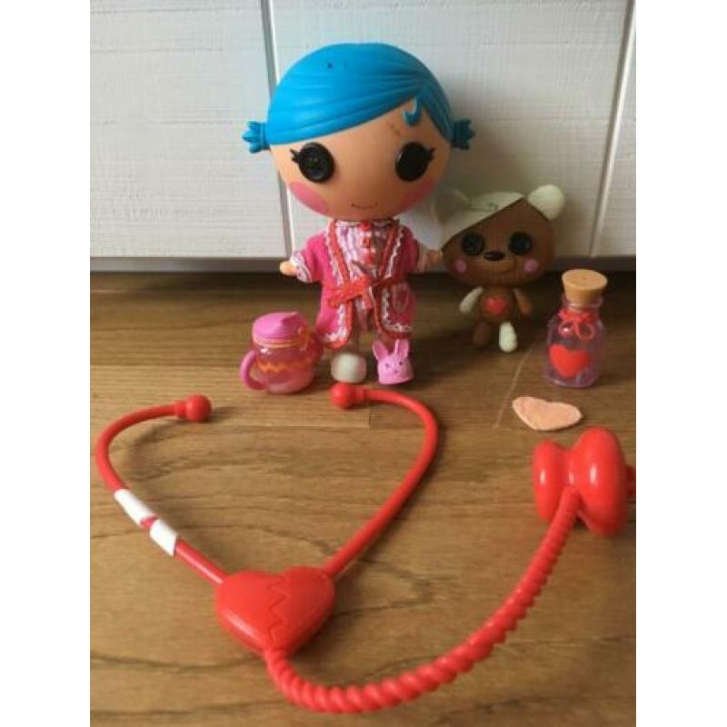 Lalaloopsy Littles sew cute patient Stumbles ‘n Bruises