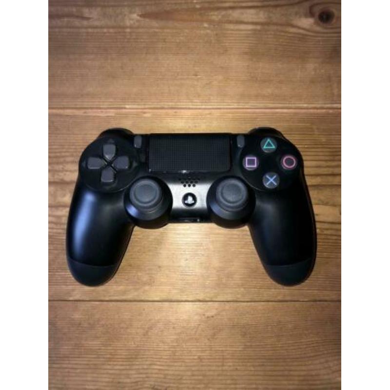PlayStation 4 | 500 GB | 4 games