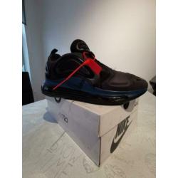 Nike Air Max 720 Premium M. 44