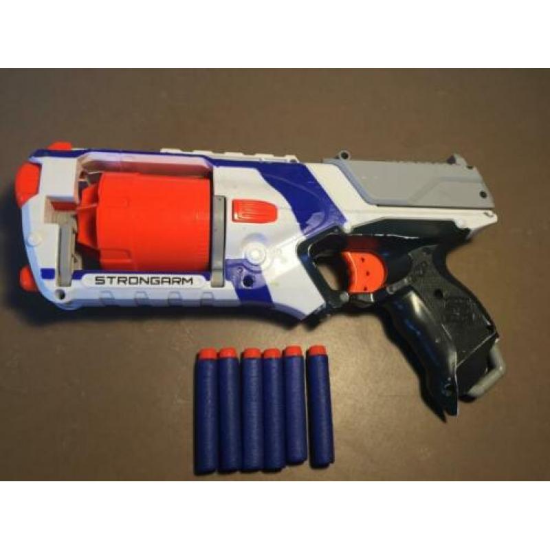 nerf strongarm + 6 kogels
