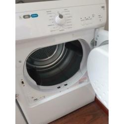 Zanussi 7kg wasdroger. Zeer weinig gebruikt, dus als nieuw.