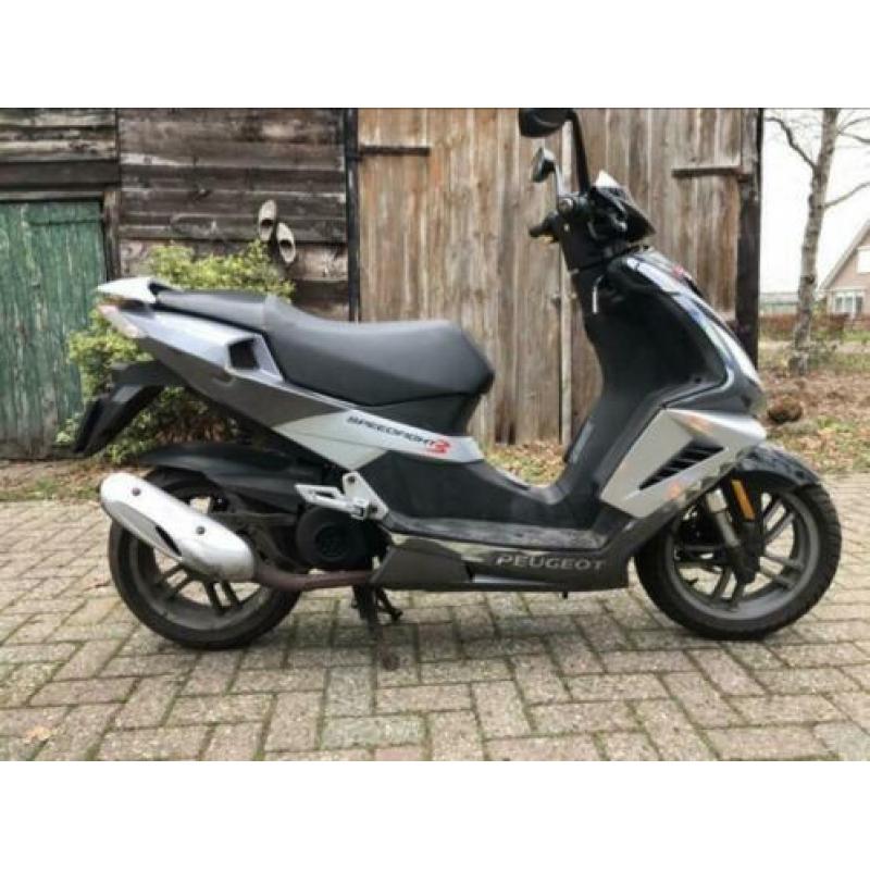 gezocht speedfight 3/4 met kap of andere schade
