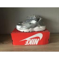 Nike Air Huarache Run Special Schoenen Sneakers Maat 43