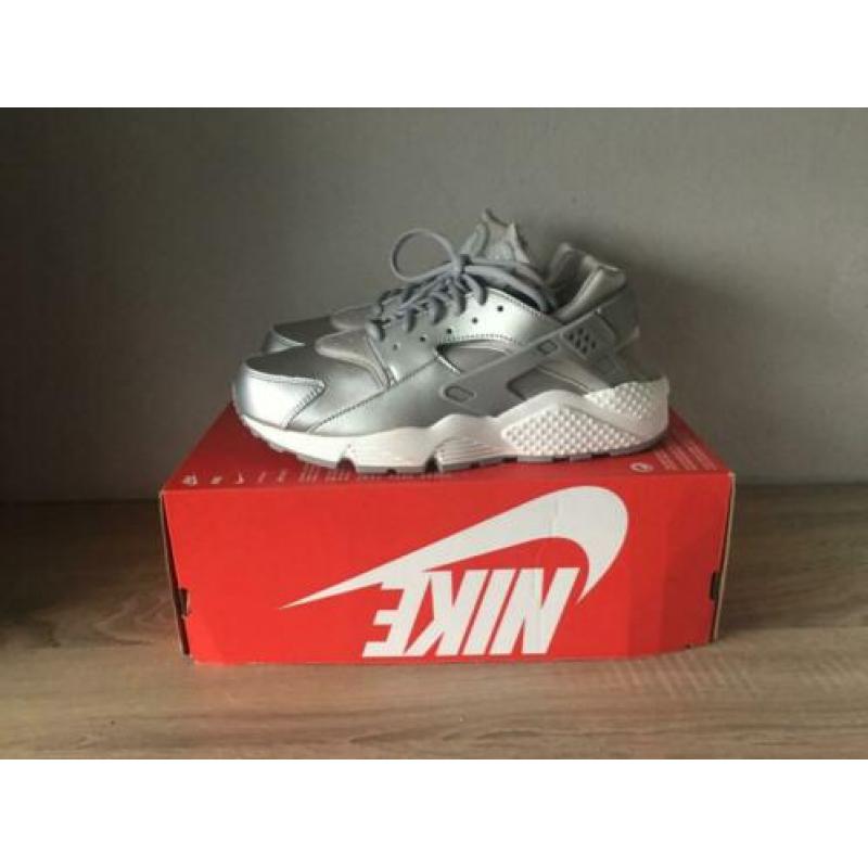 Nike Air Huarache Run Special Schoenen Sneakers Maat 43