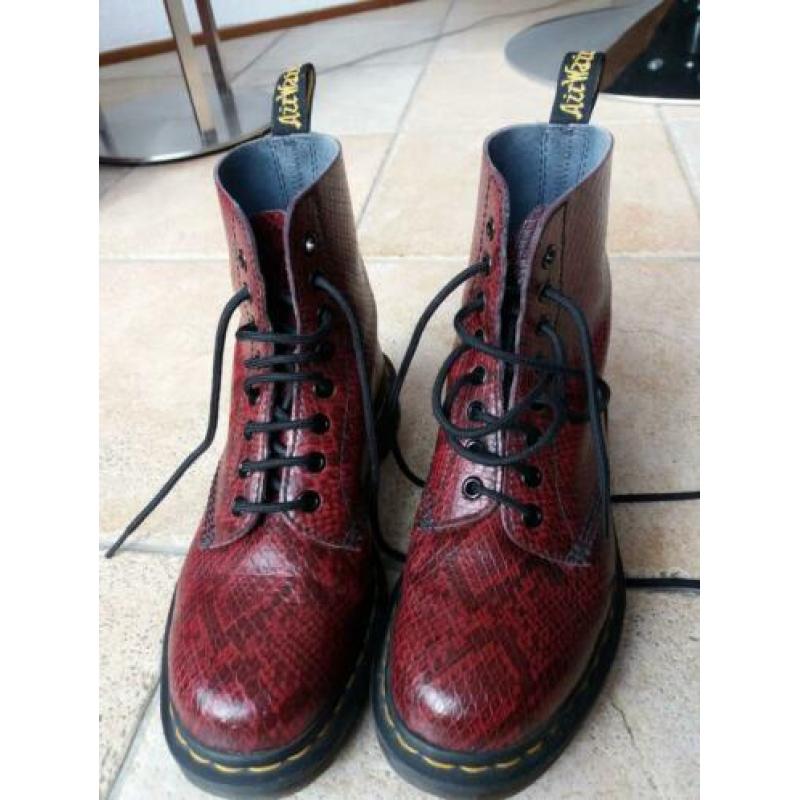 Dr Martens Pascal snakeprint viper wine mt 39