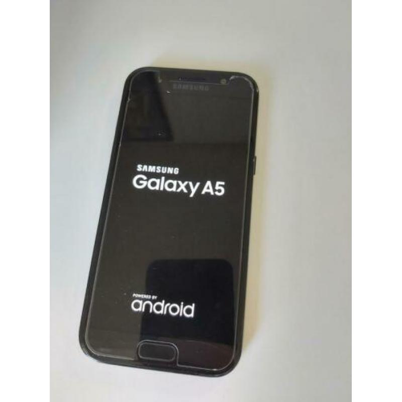 Samsung galaxy A5 2017 met doos en lader