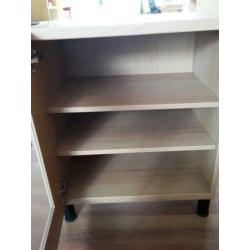Ikea kast. Besta meubel. Tv kast. Glas in deur.