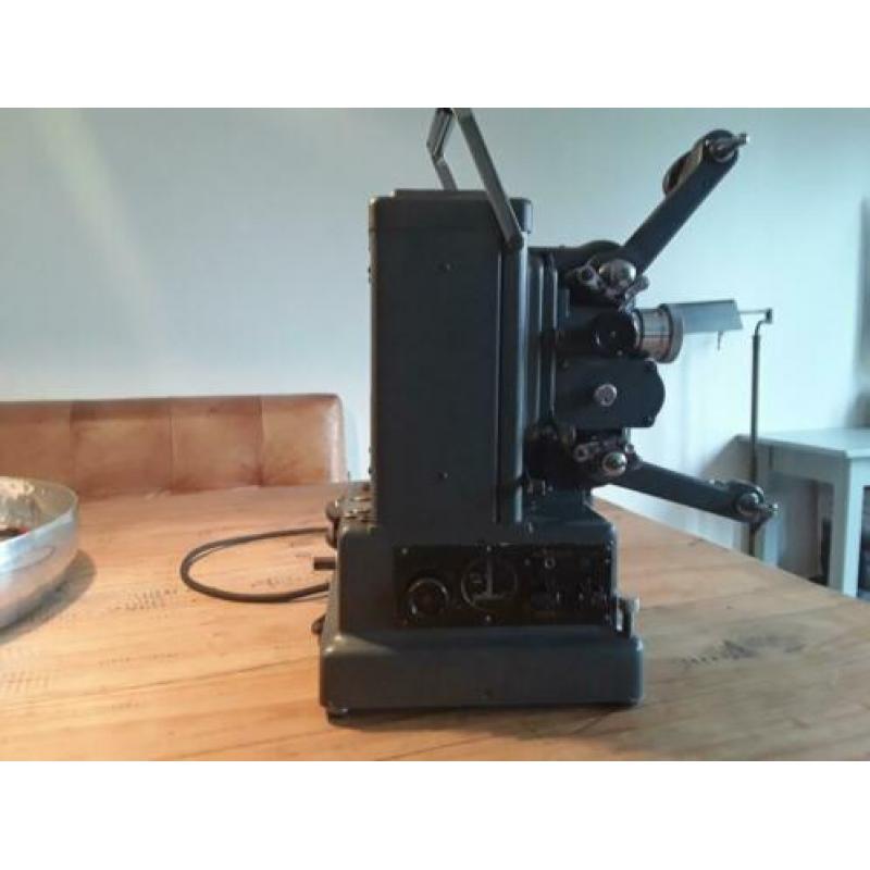 Te koop Projector Bolex Paillard model G 16