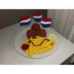 Gehaakte frikandel speciaal-kroket-bitterballen enz..snacks