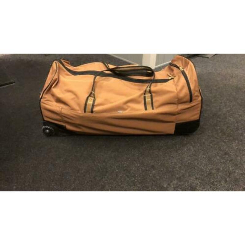 Carhartt travel trolley