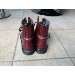 Dr Martens Pascal snakeprint viper wine mt 39