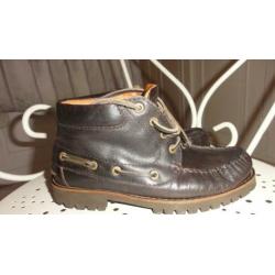 Halfhoge stevige bruine leren schoenen van Human Nature