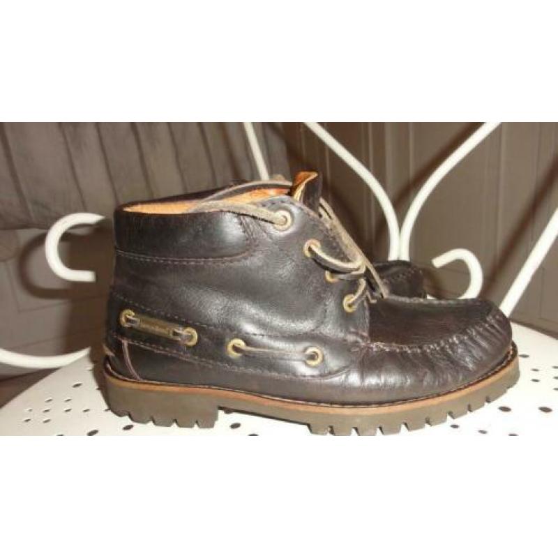 Halfhoge stevige bruine leren schoenen van Human Nature