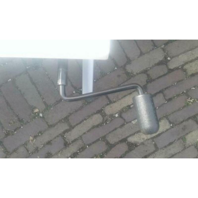 bureau in hoogte verstelbaar