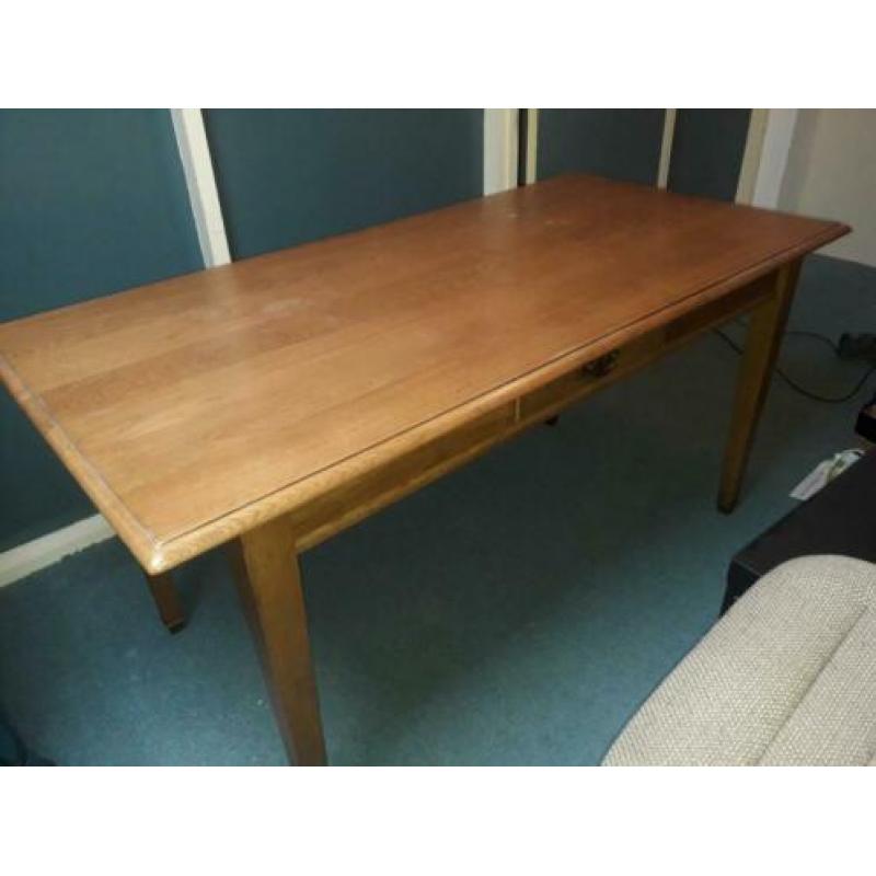 Robuuste eettafel licht eiken 1,6 mtr x 0,8 mtr