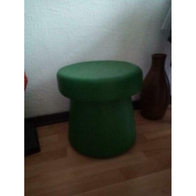 Poef jaren 70 paddestoel model heel apart