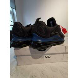 Nike Air Max 720 Premium M. 44