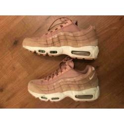 Nike Air Max 95 maat 39 roze ZGAN