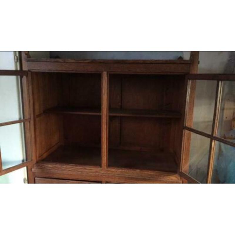 Brocante, eiken kast, antiek