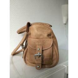 Stoere leren H&H tas, nieuw. Kleur: camel/lichtbruin.
