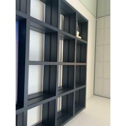 Presentatie kast (wandrek) 210cm x 415cm hoog, 2 stuks 7021
