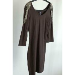 H&M jurk met schouder ketting maat M