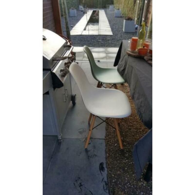 tuinset stoelen zijn nieuw,staan alleen buiten