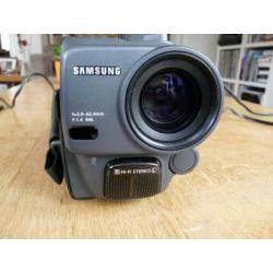 SAMSUNG 8mm Video camera-recorder. Stereo. VP-A17.