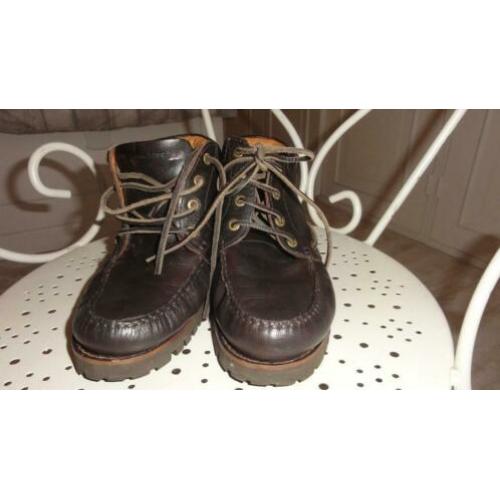 Halfhoge stevige bruine leren schoenen van Human Nature