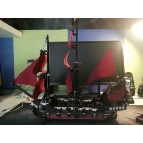 LEGO 4195 Queen Anne‘s Revenge