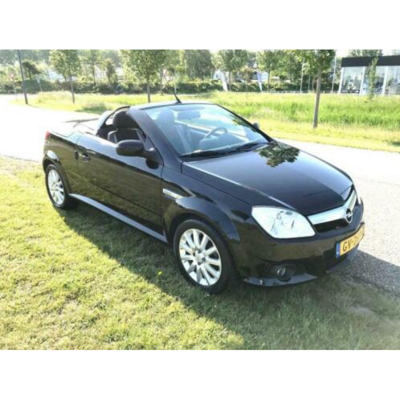 Opel Tigra TwinTop 1.4-16V Linea Nera