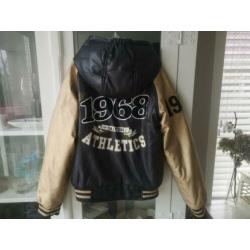 Waanzinnig mooie jas van Salty Dog mt 152