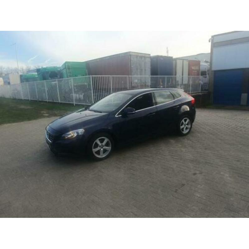 Volvo V40 1.6 D2 Momentum
