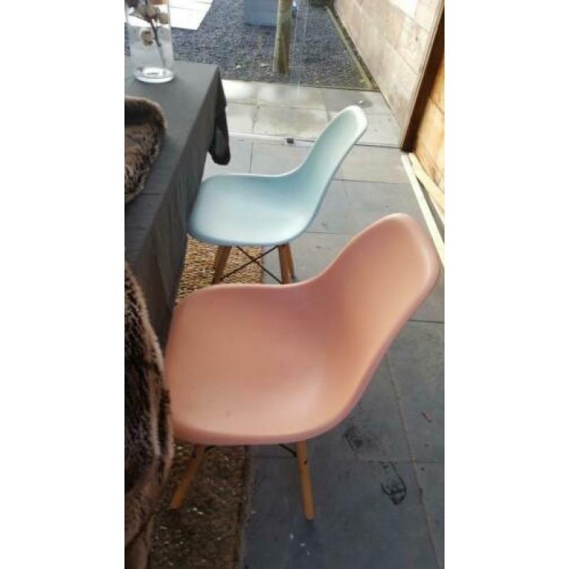 tuinset stoelen zijn nieuw,staan alleen buiten