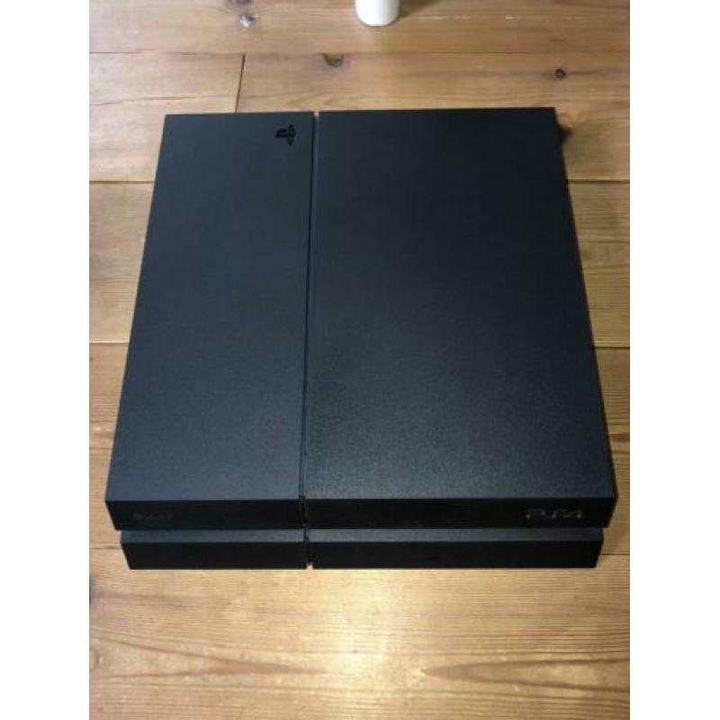 PlayStation 4 | 500 GB | 4 games