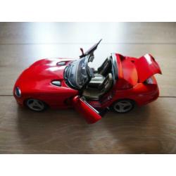 Bburago Dodge Viper RT10 in schaal 1/18