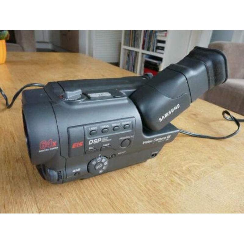 SAMSUNG 8mm Video camera-recorder. Stereo. VP-A17.