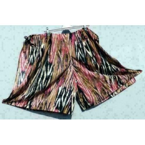 strand korte broek in verschillende kleuren mt 60/62