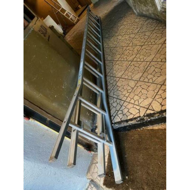 Te koop dirksladder 2x11 bijna nieuw