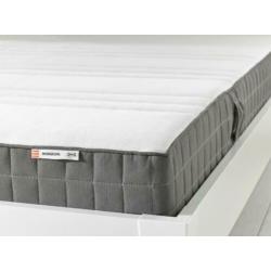 2 persoons bedframe + matras