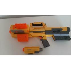 Nerf Deploy CS 6 met Laserlicht