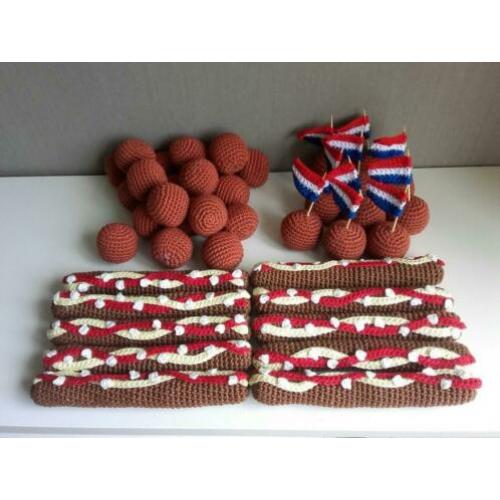 Gehaakte frikandel speciaal-kroket-bitterballen enz..snacks
