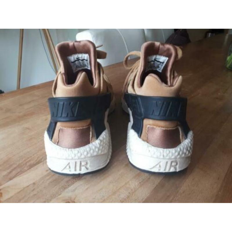 Nike Air Huarache leer lichtbruin maat 44,5